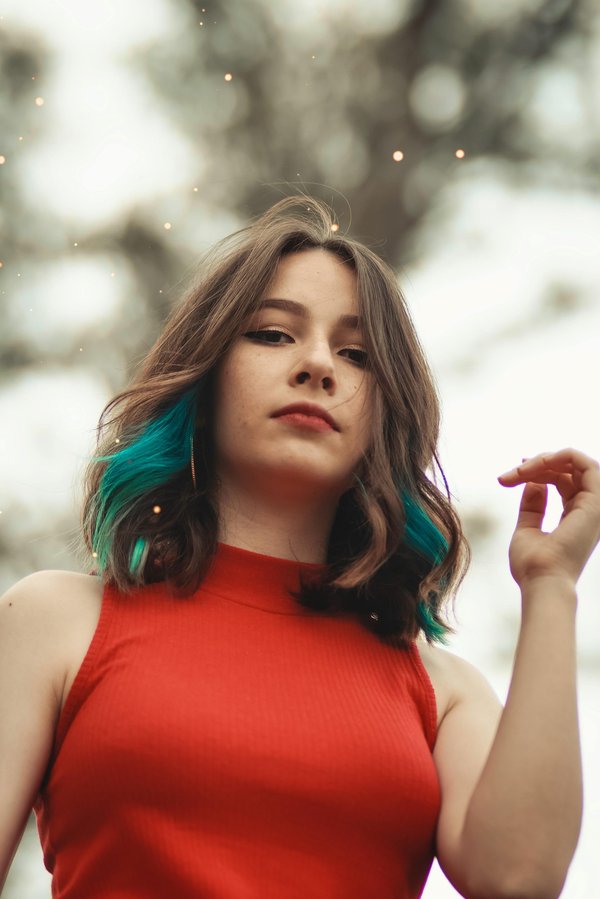 Coloration bleu turquoise : guide pour un look tendance